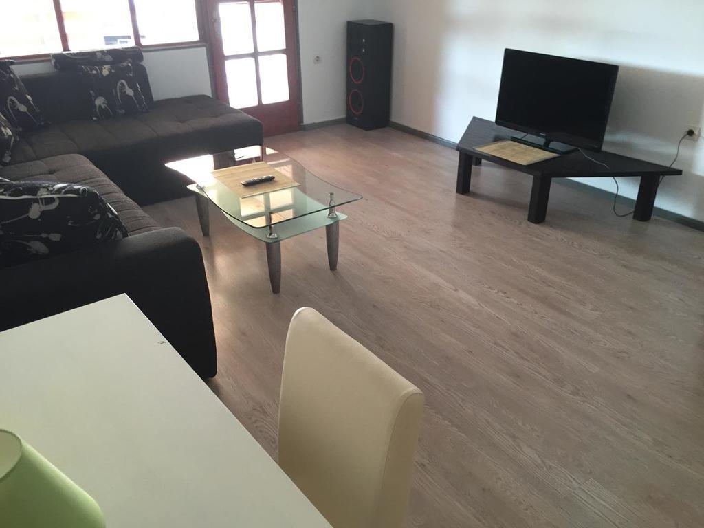 Apartments Pavic Betina  Ngoại thất bức ảnh